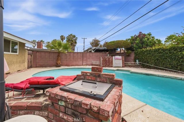 2554 W Chanticleer, Anaheim, CA 92804