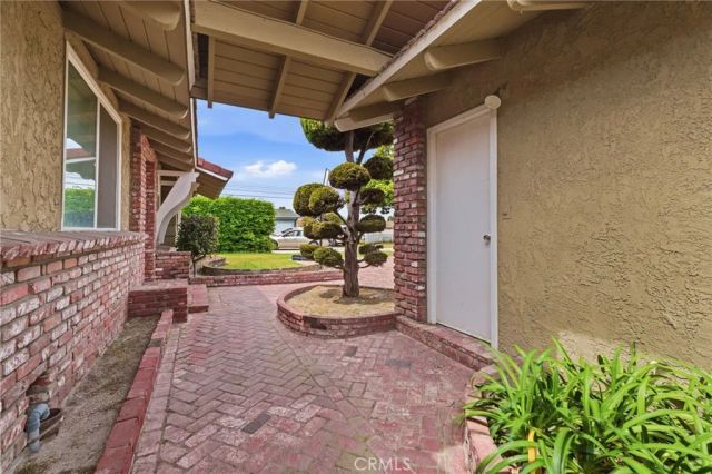 2554 W Chanticleer, Anaheim, CA 92804