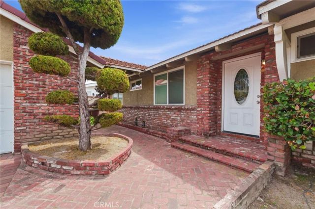 2554 W Chanticleer, Anaheim, CA 92804