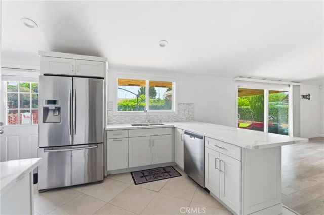 2554 W Chanticleer, Anaheim, CA 92804