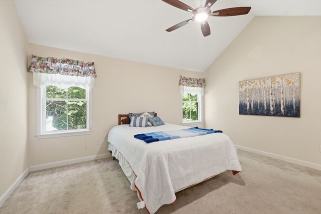 4 Autumn Drive B, Hudson, MA 01749