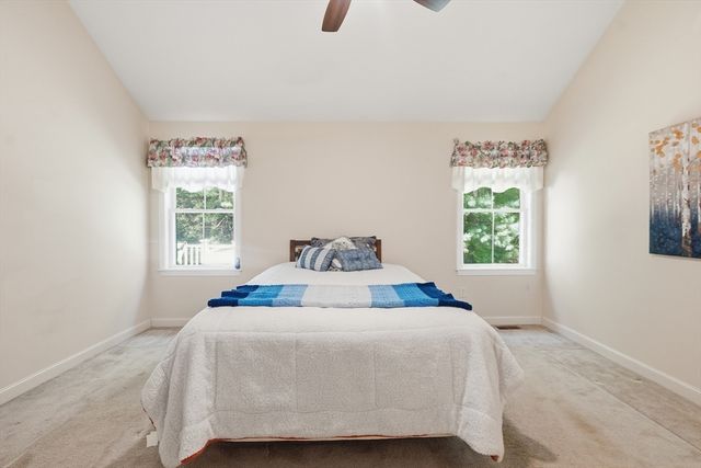 4 Autumn Drive B, Hudson, MA 01749