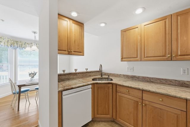 4 Autumn Drive B, Hudson, MA 01749