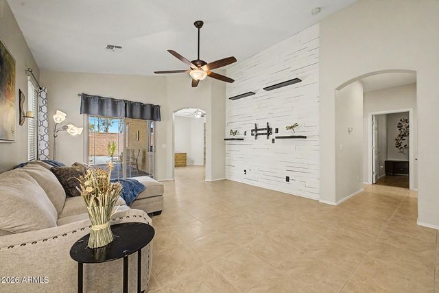 4486 E SUNDANCE Court, Gilbert, AZ 85297