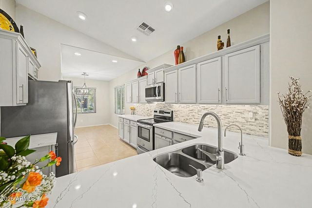 4486 E SUNDANCE Court, Gilbert, AZ 85297
