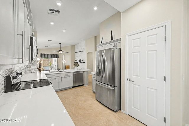 4486 E SUNDANCE Court, Gilbert, AZ 85297