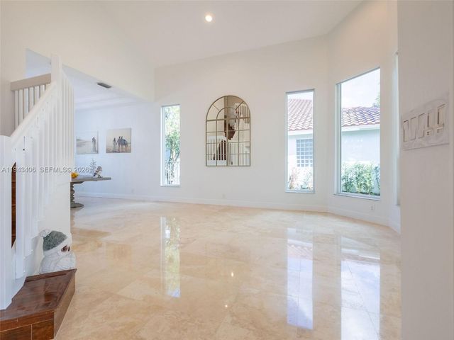 2763 Oakbrook Dr, Weston, FL 33332