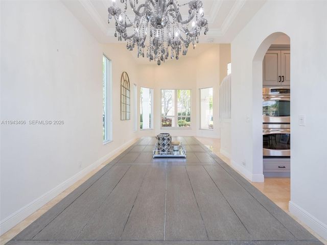 2763 Oakbrook Dr, Weston, FL 33332