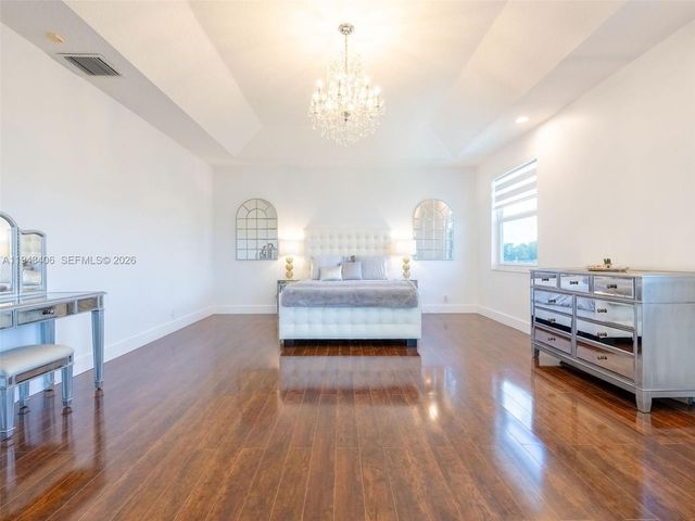 2763 Oakbrook Dr, Weston, FL 33332