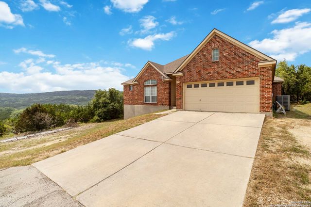 846 COUNTY ROAD 2763, Mico, TX 78056