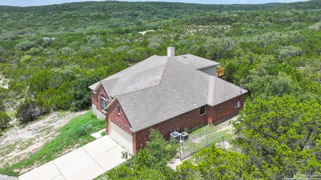 846 COUNTY ROAD 2763, Mico, TX 78056