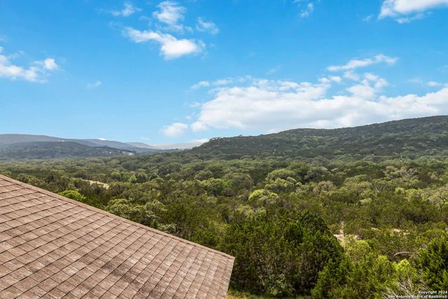 846 COUNTY ROAD 2763, Mico, TX 78056