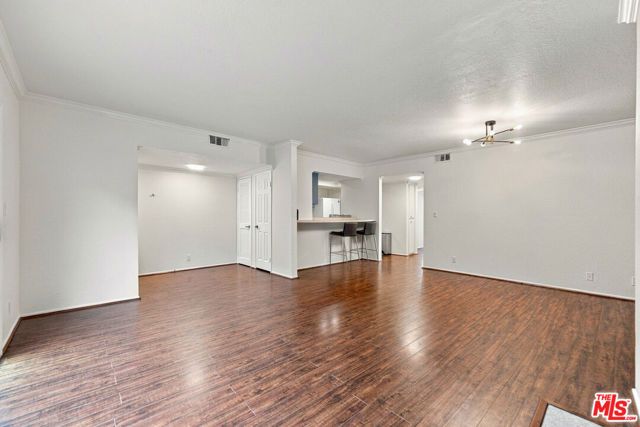 11918 Avon Way 102, Los Angeles, CA 90066