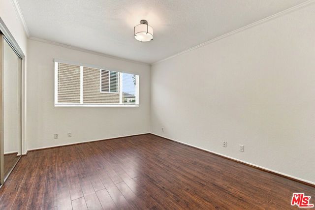 11918 Avon Way 102, Los Angeles, CA 90066