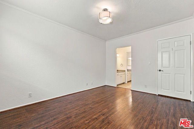11918 Avon Way 102, Los Angeles, CA 90066