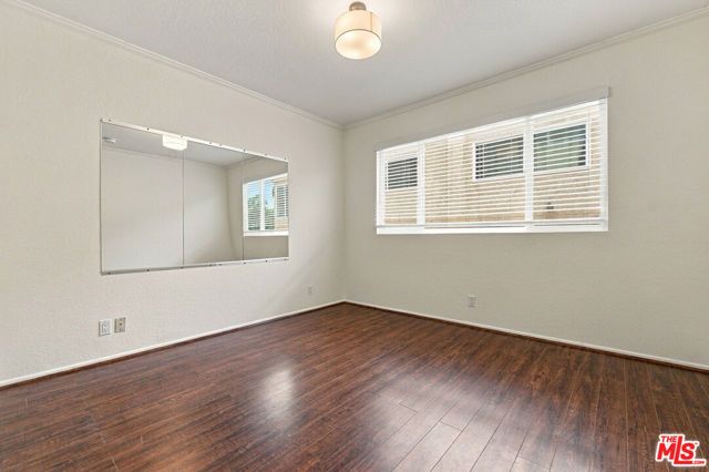 11918 Avon Way 102, Los Angeles, CA 90066
