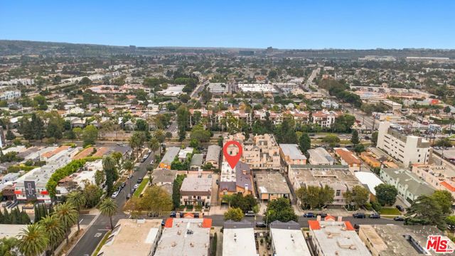 11918 Avon Way 102, Los Angeles, CA 90066