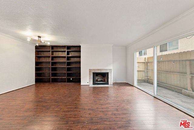 11918 Avon Way 102, Los Angeles, CA 90066