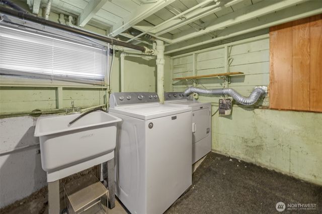 536 N 73rd Street, Seattle, WA 98103