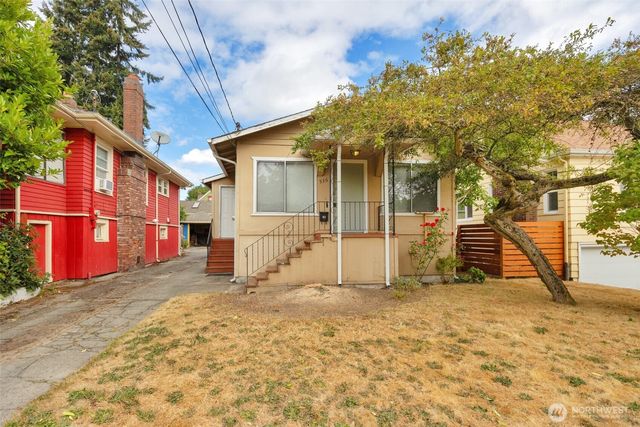 536 N 73rd Street, Seattle, WA 98103