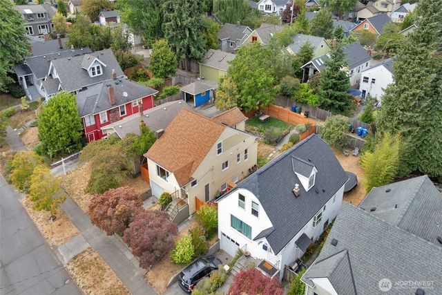 536 N 73rd Street, Seattle, WA 98103