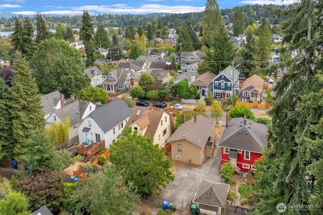 536 N 73rd Street, Seattle, WA 98103