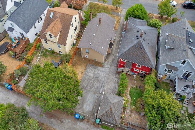 536 N 73rd Street, Seattle, WA 98103