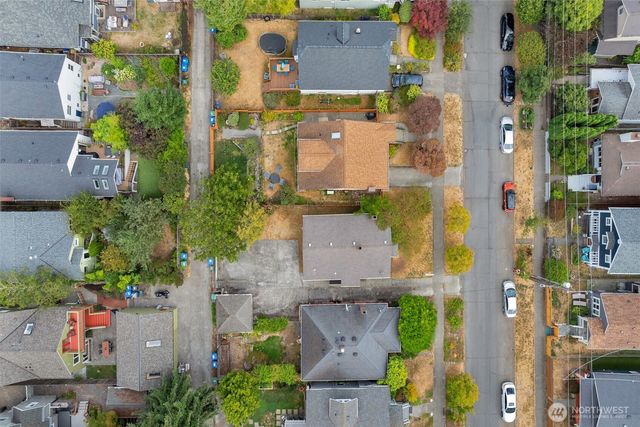 536 N 73rd Street, Seattle, WA 98103