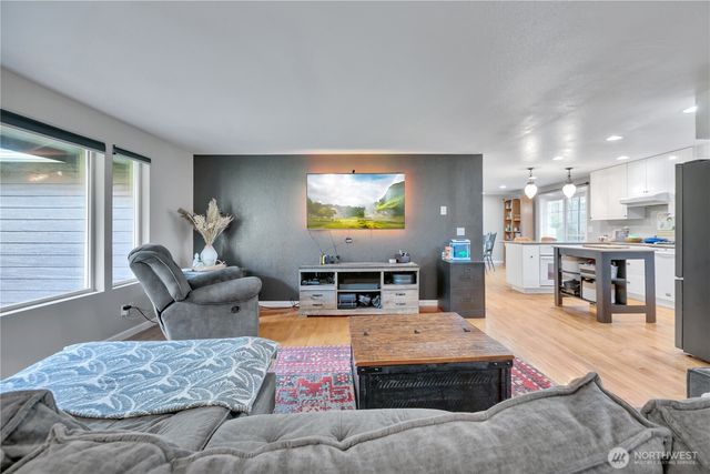 770 E Cedar Street, Belfair, WA 98528