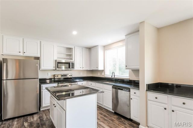 3316 Walworth Way Drive, Mehlville, MO 63129