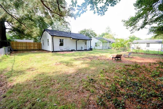 2410 Payne RD, Chesapeake, VA 23323