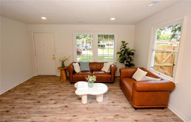 2410 Payne RD, Chesapeake, VA 23323