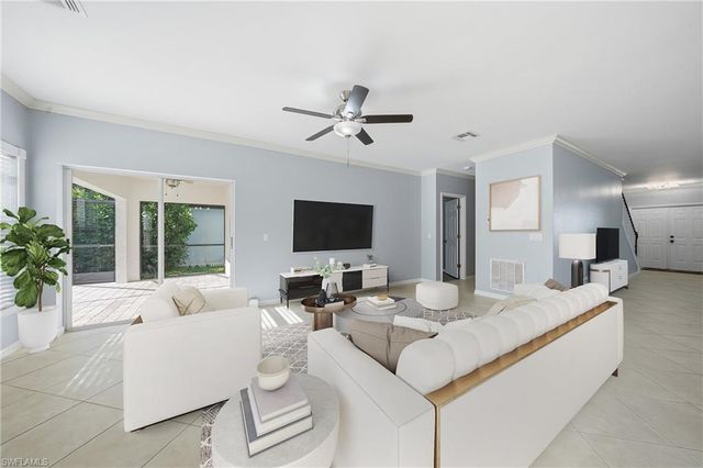 15078 Topsail CT, Naples, FL 34119