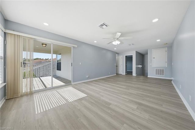 15078 Topsail CT, Naples, FL 34119