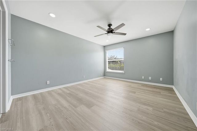 15078 Topsail CT, Naples, FL 34119