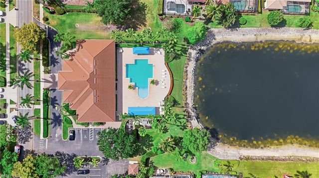 15078 Topsail CT, Naples, FL 34119