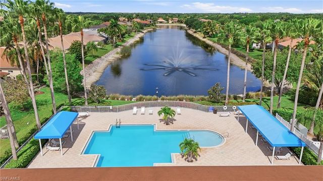 15078 Topsail CT, Naples, FL 34119