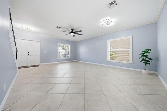 15078 Topsail CT, Naples, FL 34119