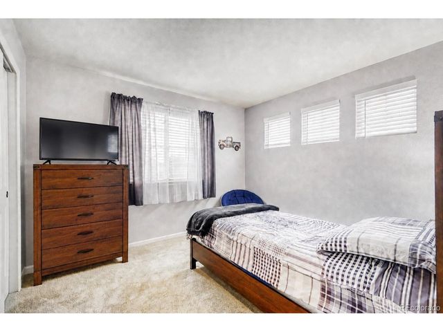 360 Kingbird Cir, Highlands Ranch, CO 80129