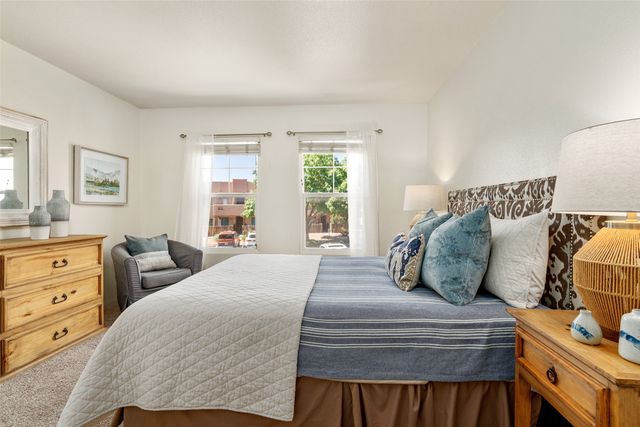 2210 Miguel Chavez Road 1423, Santa Fe, NM 87505