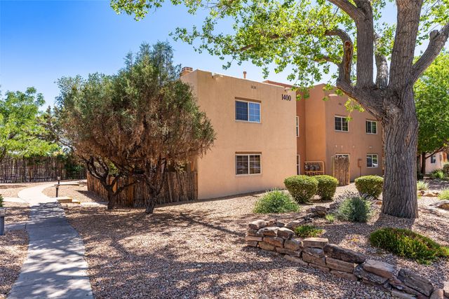 2210 Miguel Chavez Road 1423, Santa Fe, NM 87505