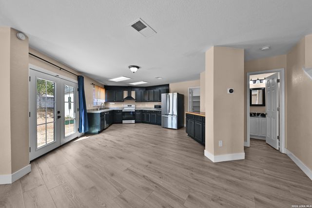 8331 Davis Cavern, San Antonio, TX 78254
