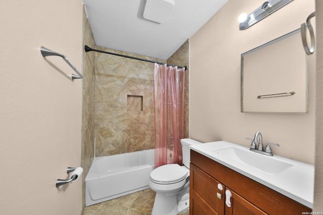 8331 Davis Cavern, San Antonio, TX 78254
