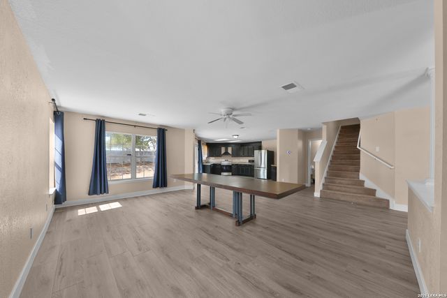 8331 Davis Cavern, San Antonio, TX 78254