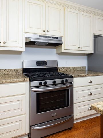 1056 Keats Road, Charleston, SC 29407