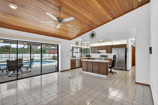 1543 SE Chiffon Avenue, Port St. Lucie, Port St Lucie, FL 34952