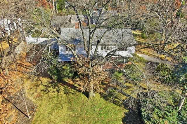 1 Hillcrest Road, Port Washington, NY 11050