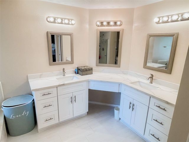 1414 New Cedars Drive, Houston, TX 77062