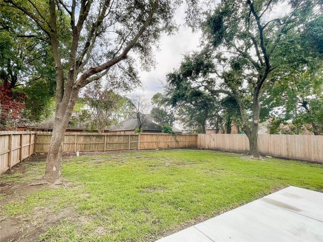 1414 New Cedars Drive, Houston, TX 77062