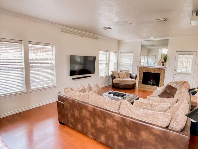 1414 New Cedars Drive, Houston, TX 77062